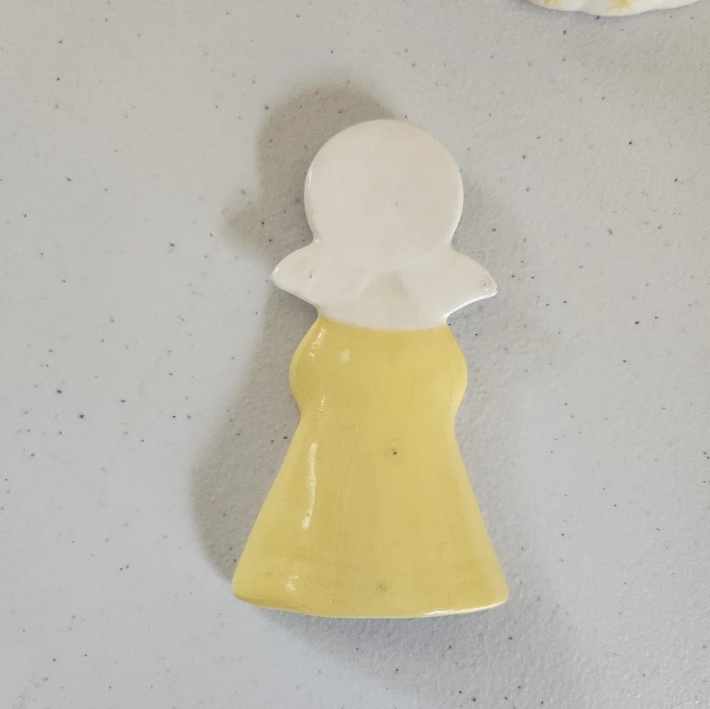 Vintage 60s MCM Kitschy Ceramic Two Christmas Caroler Girl Angel Figurines 1960s - Picture 6 of 7